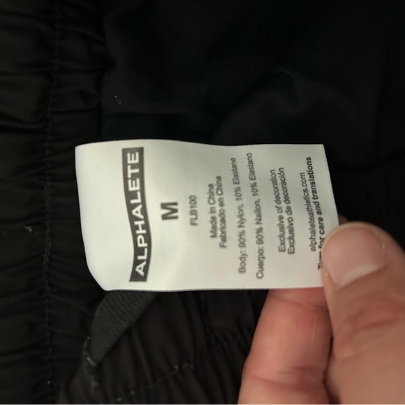 Alphalete short size Medium - Picture 2 of 5